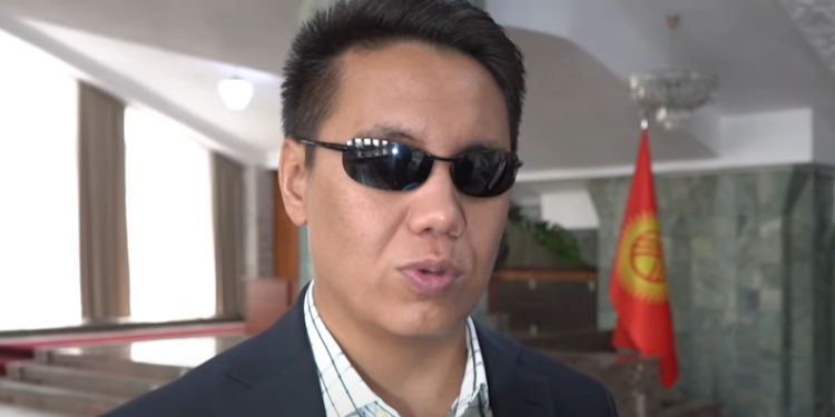 Дастан Бекешев: «Кемпир-Абад боюнча мораторий жарыялоого болбойт. Биз болот же болбойт деп айтышыбыз керек»