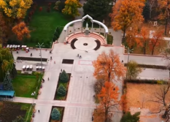 Саякатчы-блогер Бишкекте тартылган видео менен бөлүштү