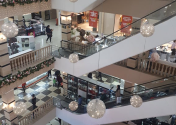 23 жаштагы жигит ГУМдагы эскалатордон кулап кеткен