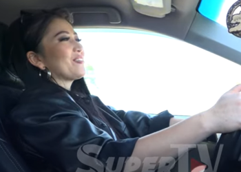 Гүлназ Чыныбек кызы: «Айылда мал кайтарганы чыкканда, отун тергени барганда кыйкырып ырдап, кыялданчумун»