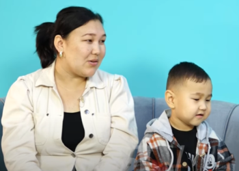 Дүйнөдөгү унааларды жатка билген 3 жаштагы Атайдын апасы: «Уулум унааларга 1,5 жашынан кызыга баштаган»