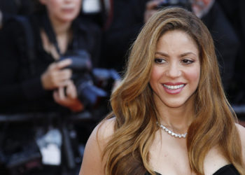 Шакира быйыл футбол боюнча Дүйнөлүк чемпиондуктун ачылыш аземинде ырдабайт