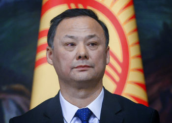 Мурдагы тышкы иштер министри Руслан Казакбаев элчилик кызматка дайындалды