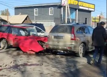 Бишкекте эки унаанын катышуусунда жол кырсыгы катталды