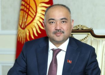 Төрага Нурланбек Шакиев баштаган парламенттик делегация Москвага жөнөп кетти