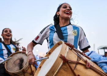 Аргентина жеңишти майрамдоо үчүн бүгүнкү күндү эс алуу деп жарыялады