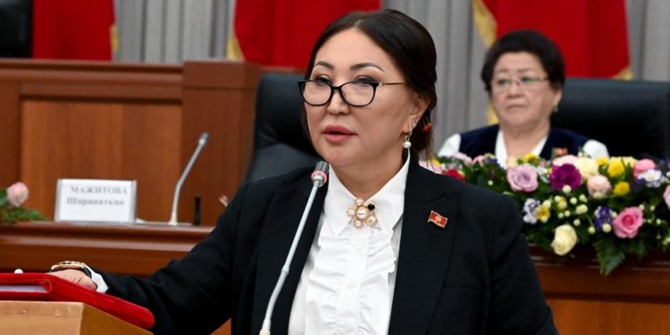 Медер Алиевдин ордуна Чолпон Султанбекова комитет төрайымы болуп шайланды