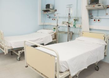 Сузактагы кыздар медресесинде өрт чыгып, 2 кыз ооруканага жеткирилди