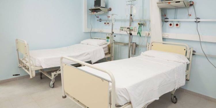 Сузактагы кыздар медресесинде өрт чыгып, 2 кыз ооруканага жеткирилди