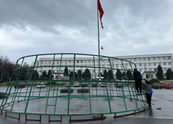 Ошто да башкы балаты орнотула башталды