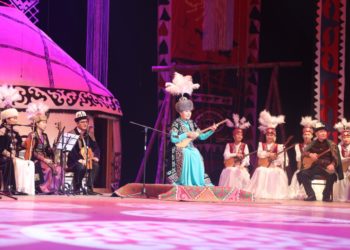 Самара Токтакунованын чыгармачылыгынын 60 жылдык юбилейине арналган концерт болуп өттү (сүрөт)