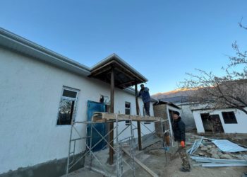 Чек арага чектеш айылдарда курулуп жаткан үйлөрдүн бир бөлүгү Жаңы жылга чейин пайдаланууга берилет