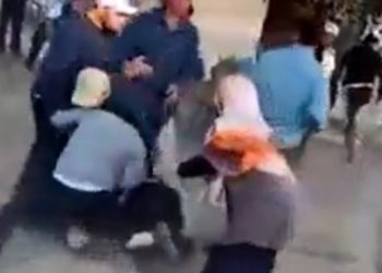 Токмокто өспүрүмдөр мушташып, экөөсү бычактан жаракат алды