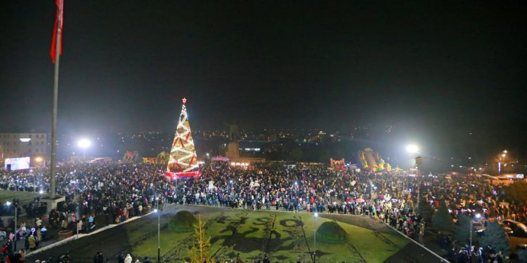 Ош шаарында Жаңы жыл майрамы салтанаттуу белгиленди