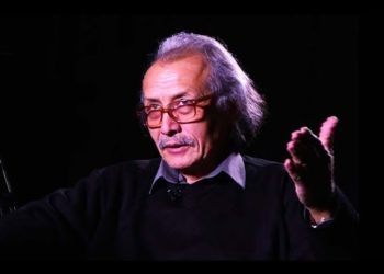 Жаныш Кулмамбетов: «Элүүгө чыккан таланттарыбыз «эл артистин» мындай коёлу, «эмгек сиңиргенди» ала албай жүрүшөт»