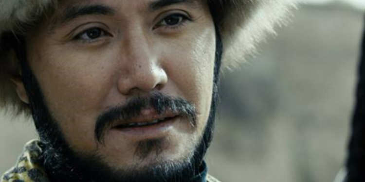 Назым Мендебаиров: «Азиз Мурадиллаев 1 айдын ичинде арыктап, ичине суу толуп, буттары шишип кетиптир»