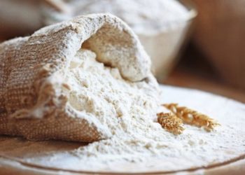 Ун, кумшекер, майдын баасы кымбатташы мүмкүн экени маалым болду