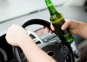 Мас абалында унаа айдагандар айдоочулук күбөлүгүнөн ажыратылат