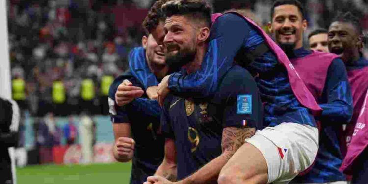 Франция Англияны жеңип, жарым финалга чыкты