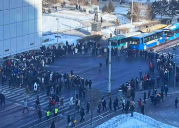 Монголиянын президенти: «Көмүр маселеси боюнча калкка ачык маалымат берүү маанилүү»