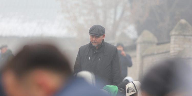 Азиз Мурадиллаевдин сөөгү «Ала-Арча» көрүстөнүнө коюлду. Бул анын акыркы керээзи болчу