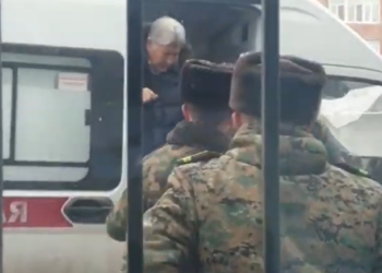 Июнь окуясы. Алмазбек Атамбаевди сотко «Тез жардам» алып келди