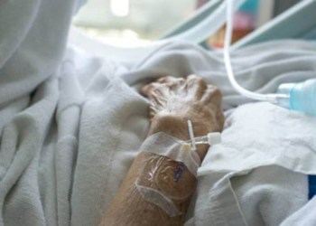 Бишкекте 66 жаштагы жаранды унаа сүзүп кеткен