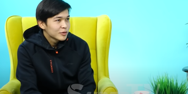 ТикТокто 8 миллион катталуучусу бар Аргенбай: «Апам видео тартканыма каршы болчу»