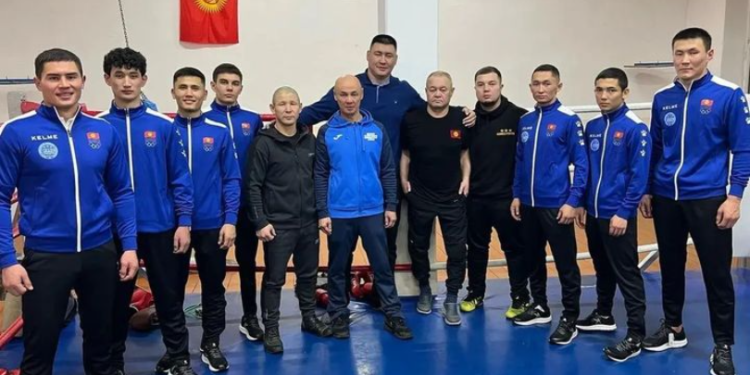 Кыргыз курама командасы Таиландда өтүүчү кикбоксинг боюнча Азия чемпиондугуна катышат