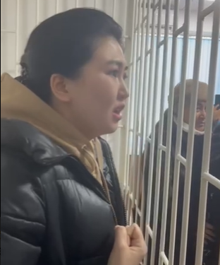 Орозайым Нарматова: «Ошончолук эле мамлекетке зыян келтирип жатсак, Ак Үйдүн алдында дарга асып койгула»