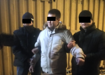 Жалал-Абадда блогер кармалды. Ал акча талап кылууга шектелип жатат