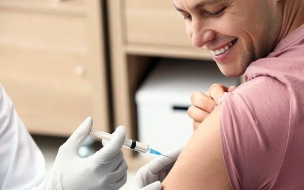 Кыргызстанда гепатит В илдетине каршы эмдөө жүрүп жатат