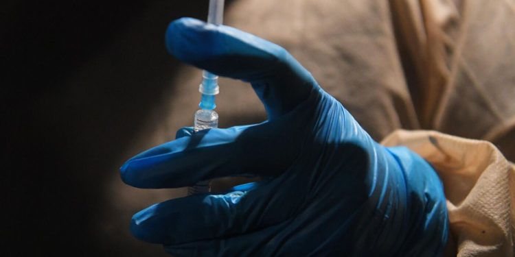 Балдарга жыныстык зордук-зомбулук көрсөткөндөрдү кастрация кылуу сунушу комитетте жактырылды