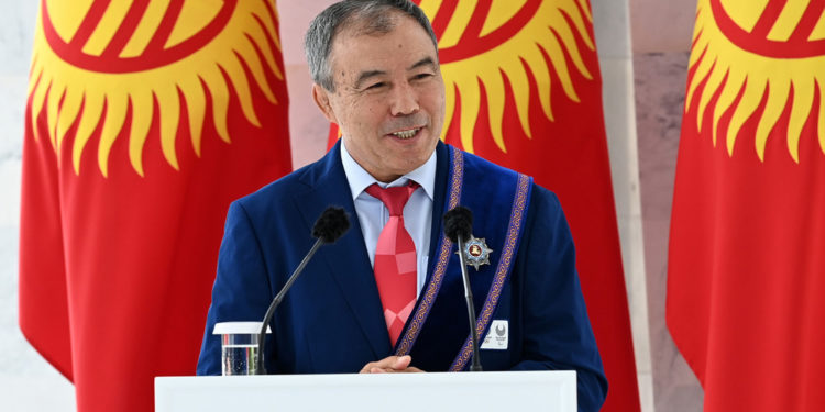 Тазабек Икрамов: «Акжол Махмудовдун машыктыруучусун сыйлык алчулардын тизмесинен чыгарып салышыптыр»