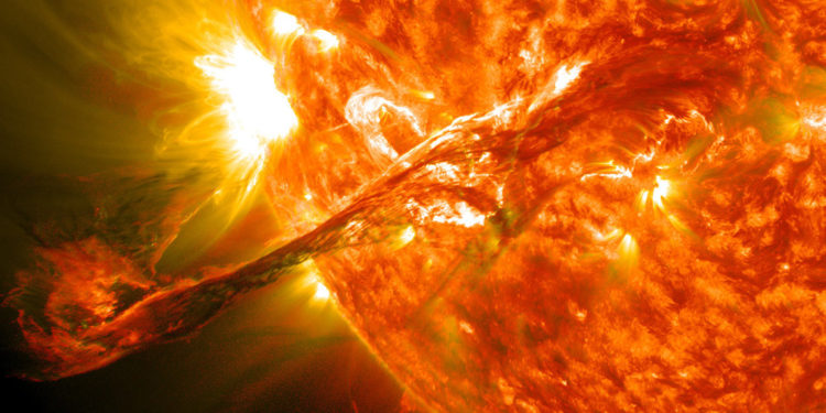 Окумуштуулар Күндө катуу жарылуу болгонун айтышты