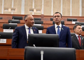 Төрага Нурланбек Шакиев Казак сенатынын төрагасы менен телефон аркылуу сүйлөштү