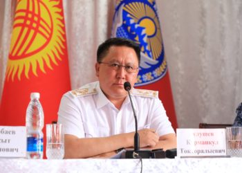 Төкмө акын Болот Назаровго 10 жыл сураган прокурор боюнча Зулушев эмне дейт?