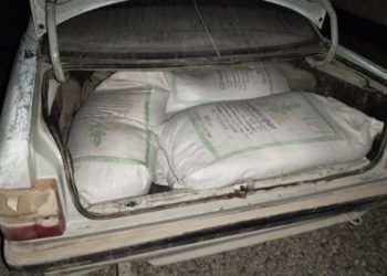 УКМК: Минералдык жер семирткичтерди контрабандалык жол менен ташыгандар кармалды