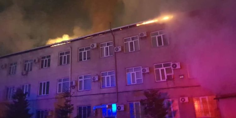 Түндө түндүк-чыгыш Бажы кызматынын имаратында өрт чыкты (сүрөт)