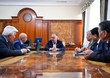 Төрага Нурланбек Шакиев Улуттук илимдер академиясынын президентин кабыл алды