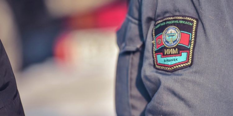 «Артында 3 баласы калды». Нарында милиция кызматкери өз жанын кыйды