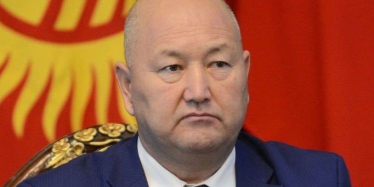 ИИМ: “Жеңиш Разаков алдамчылык жана кызмат абалынан кыянаттык менен пайдаланууга шектелип жатат”
