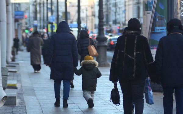 Орусияда дайынсыз болуп жаткан 11 жаштагы кыргызстандык табылды