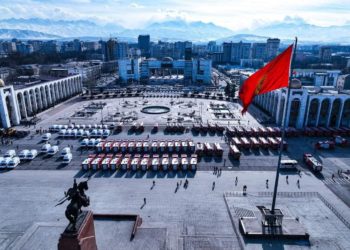 Эртең Садыр Жапаров ӨКМ менен Бишкектин мэриясына унаа тапшырат