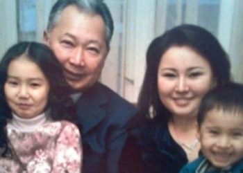 Курманбек Бакиевдин экинчи жубайы Назгүл Төлөмүшева каза болгону маалымдалды