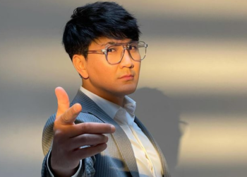 Гүлжигит Калыков жол эрежесин канчалык деңгээлде билет? Ал жол тескөөчүлөрдүн сынынан өттү