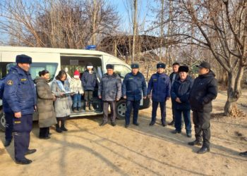 Кадамжайда 2 жаштагы кызын сабап, видеого тарткан келин 48 саатка камакка алынды