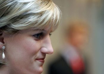 Ханбийке Диананын каттары аукционго коюлат (сүрөт)