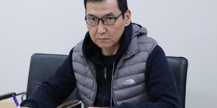 «Андай болгон эмес». Мотуев анын үстүнөн зордуктоо боюнча арыз түшкөнү тууралуу үн катты