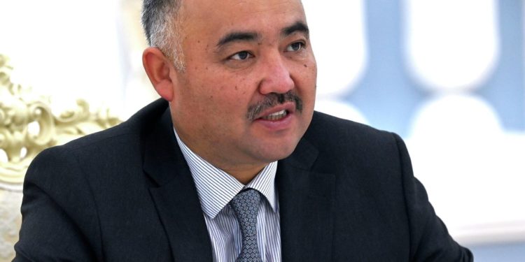 Төрага Нурланбек Шакиев баштаган парламенттик делегация Түштүк Кореяга жөнөп кетти